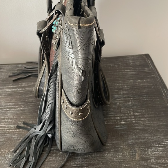 Trinity Ranch Purse - Picture 4 of 9